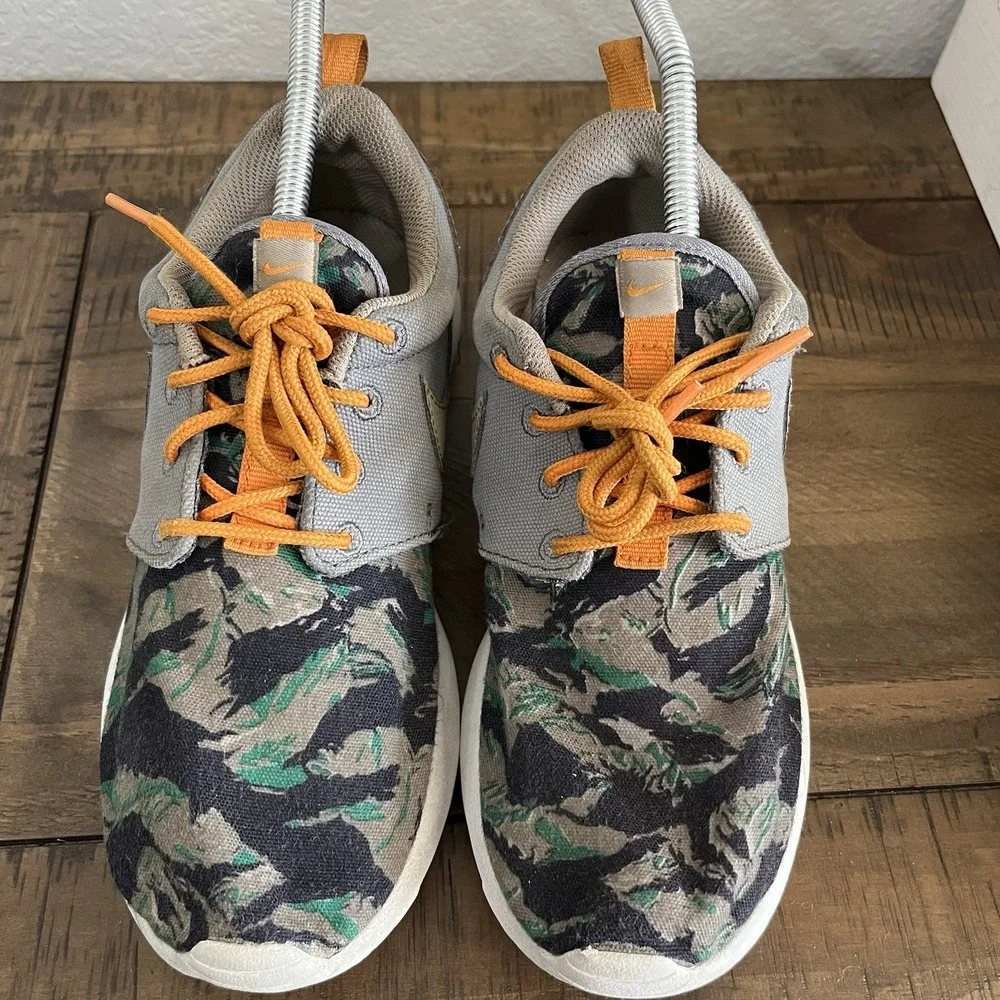 Nike Youth Roshe One Print GS Shoes Youth US 4Y‎ Camo Colorway Used
